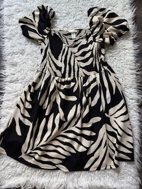 H&M Black and Cream Zebra-Print Puff Sleeve Dress